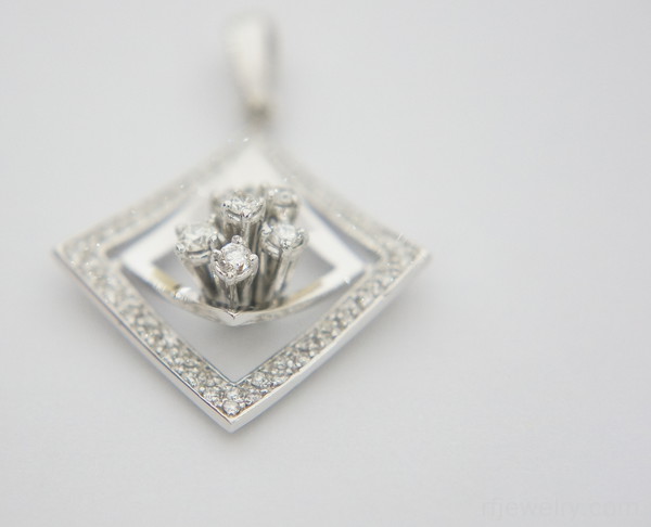 آویز جواهر برليان - کد 1947