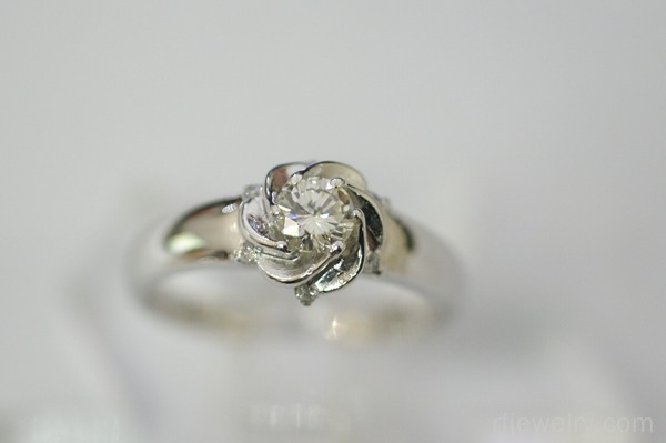 انگشتر جواهر تخمه - کد 10273